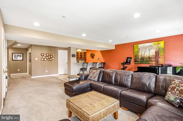 331 VILLAGE WAY, Chalfont, PA 18914