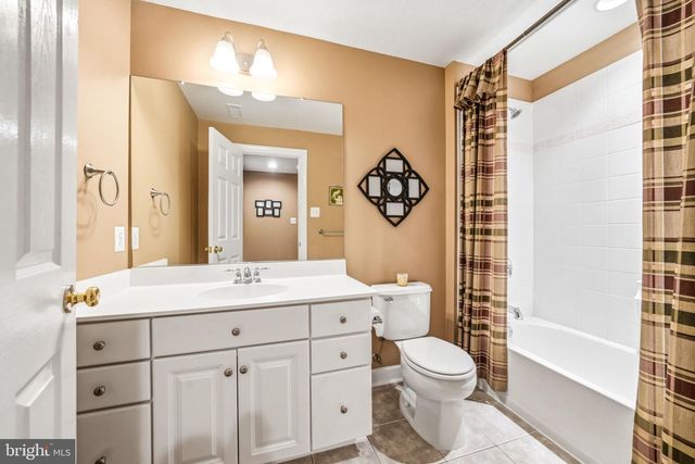 331 VILLAGE WAY, Chalfont, PA 18914