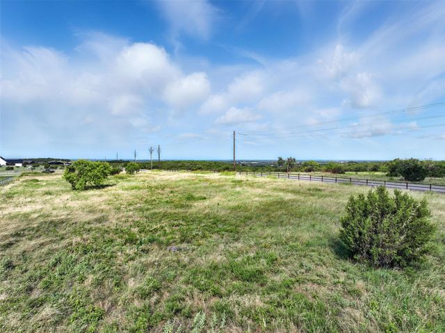 2001 Eagles Ridge Drive, Weatherford, TX 76087