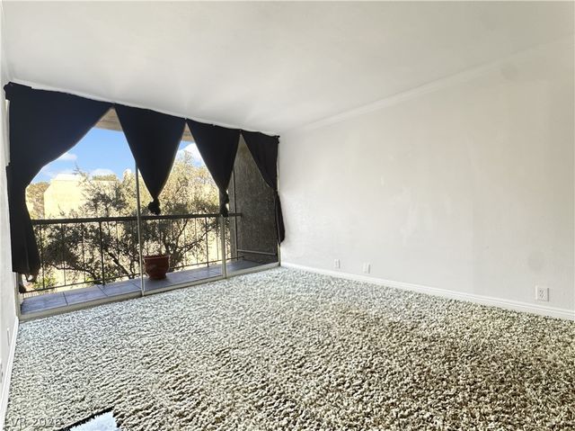 730 South Royal Crest Circle 424, Las Vegas, NV 89169