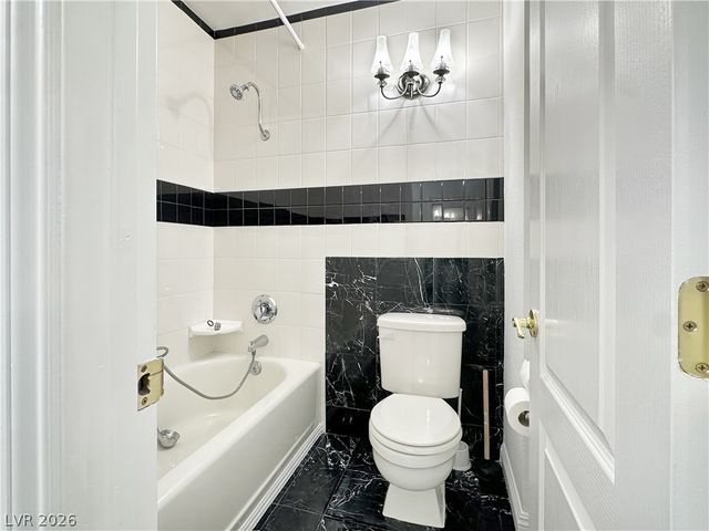 730 South Royal Crest Circle 424, Las Vegas, NV 89169