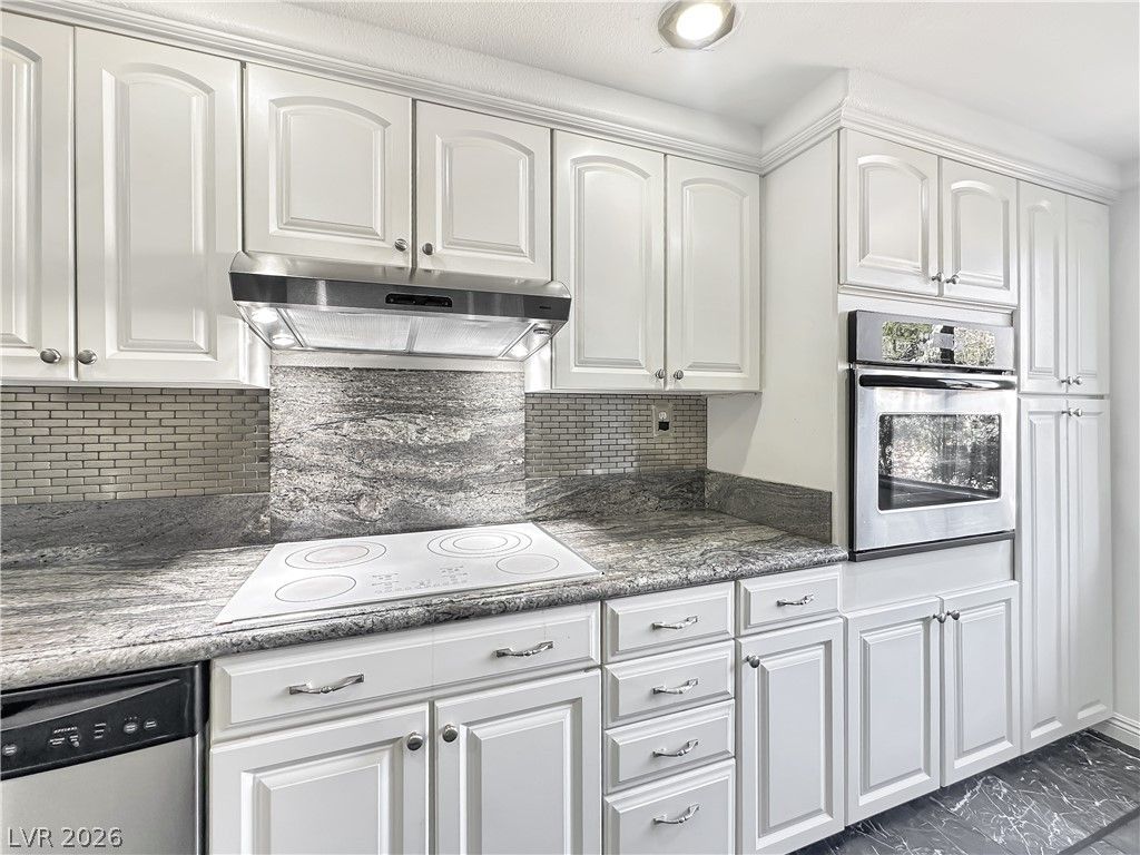 730 South Royal Crest Circle 424, Las Vegas, NV 89169