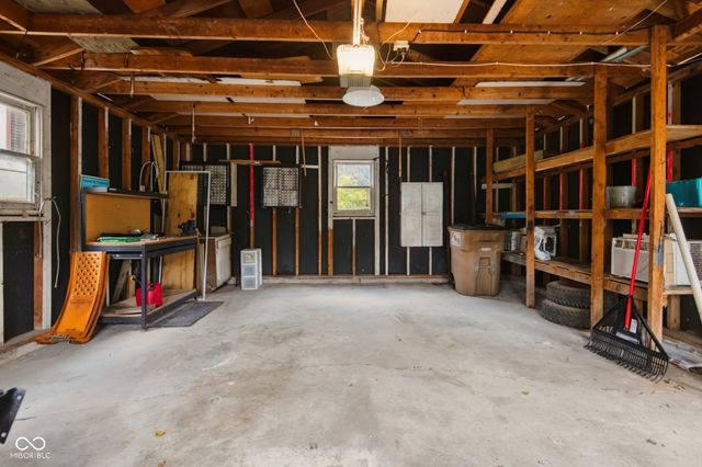 181 W 550 S, Columbus, IN 47201