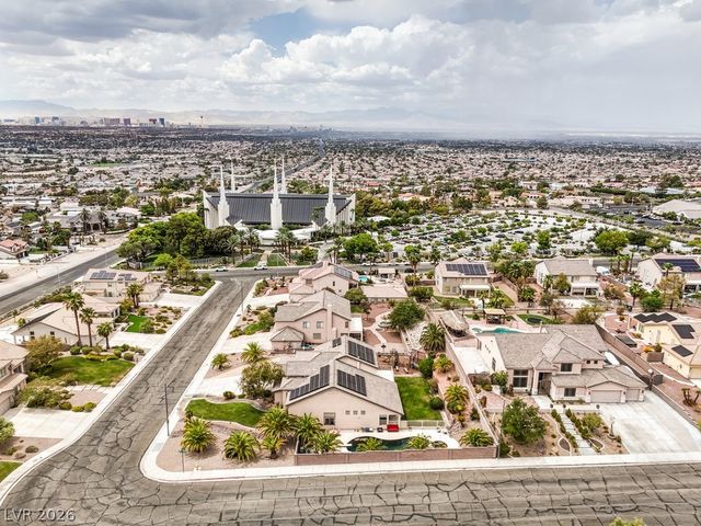 7064 New Moon Way, Las Vegas, NV 89110