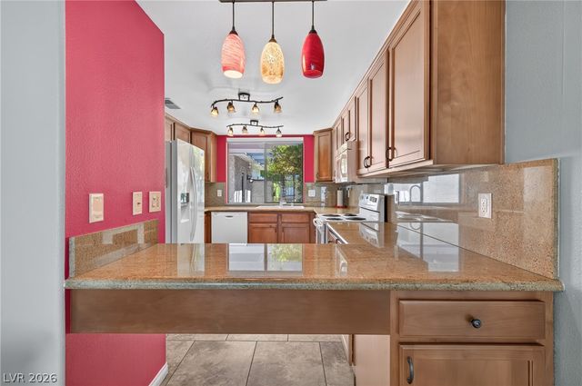 4587 Madreperla Street, Las Vegas, NV 89121