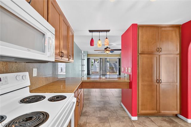 4587 Madreperla Street, Las Vegas, NV 89121