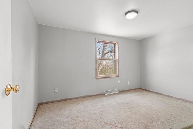 2311 EAST RIVER DRIVE, Green Bay, WI 54301