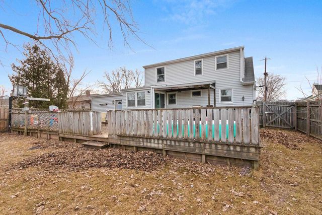 2311 EAST RIVER DRIVE, Green Bay, WI 54301