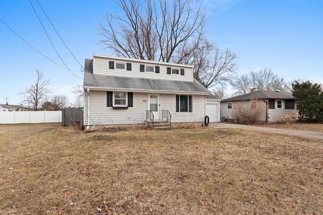 2311 EAST RIVER DRIVE, Green Bay, WI 54301