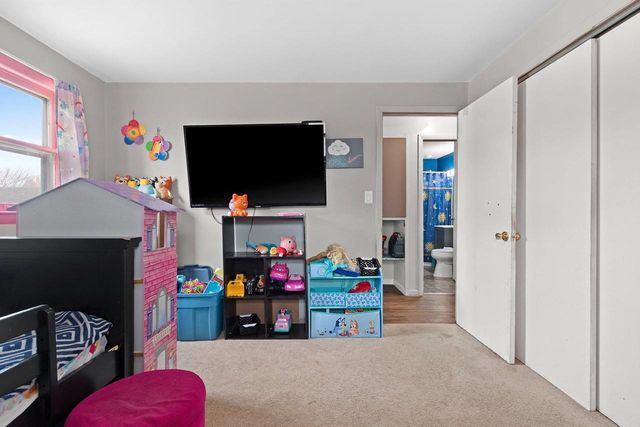 2311 EAST RIVER DRIVE, Green Bay, WI 54301