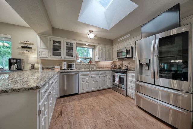 220 Texas Dr, Hideaway, TX 75771