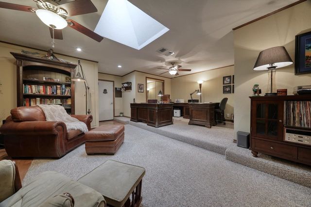 220 Texas Dr, Hideaway, TX 75771