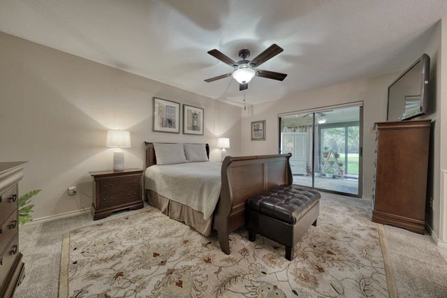 220 Texas Dr, Hideaway, TX 75771