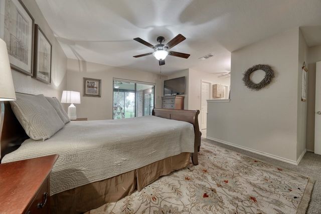 220 Texas Dr, Hideaway, TX 75771