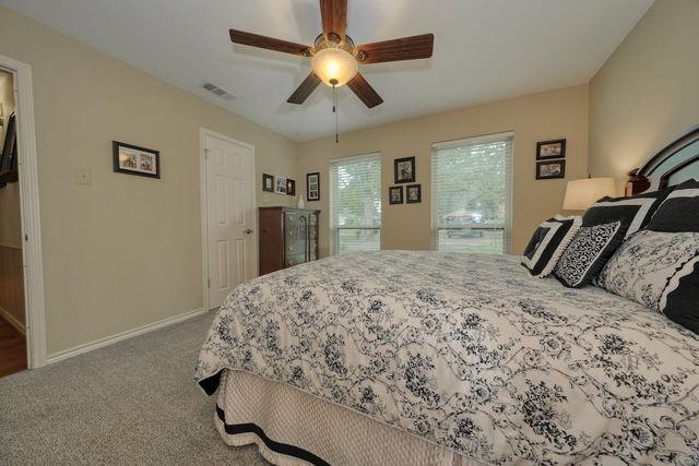 220 Texas Dr, Hideaway, TX 75771