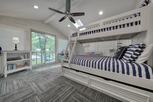 220 Texas Dr, Hideaway, TX 75771