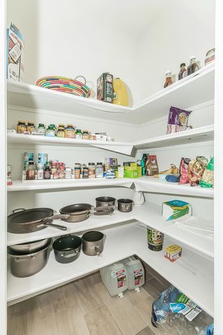 1924 E Via Fiore Avenue, Fresno, CA 93730