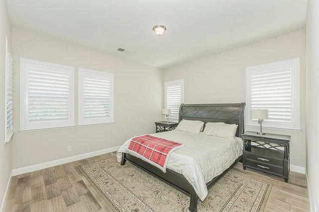 1924 E Via Fiore Avenue, Fresno, CA 93730