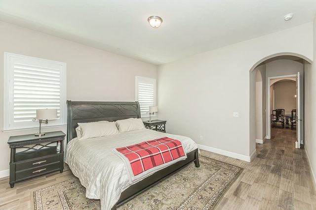 1924 E Via Fiore Avenue, Fresno, CA 93730