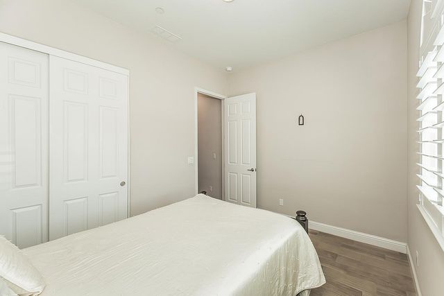 1924 E Via Fiore Avenue, Fresno, CA 93730