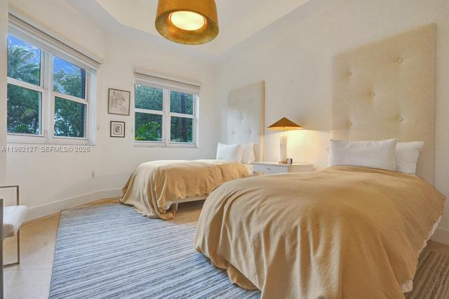 20000 E Country Club Dr 112, Aventura, FL 33180