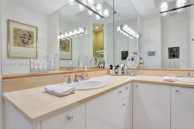 20000 E Country Club Dr 112, Aventura, FL 33180