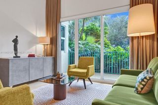 20000 E Country Club Dr 112, Aventura, FL 33180