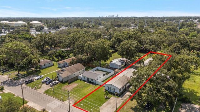 3290 70TH AVENUE N, St Petersburg, FL 33702