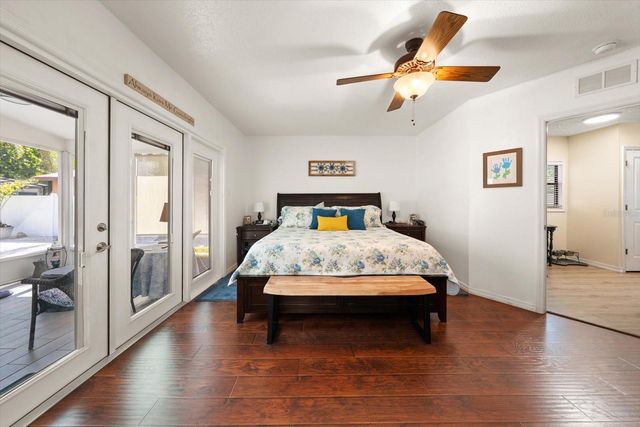 3290 70TH AVENUE N, St Petersburg, FL 33702