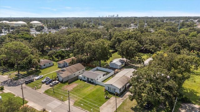 3290 70TH AVENUE N, St Petersburg, FL 33702