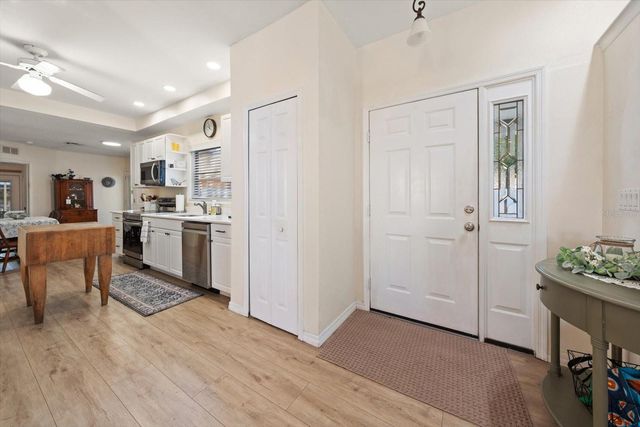 3290 70TH AVENUE N, St Petersburg, FL 33702