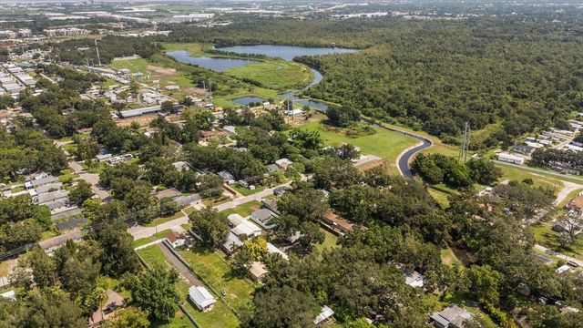 3290 70TH AVENUE N, St Petersburg, FL 33702