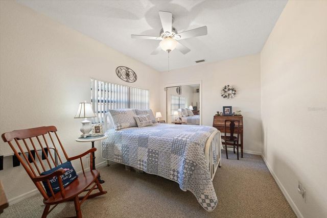 3290 70TH AVENUE N, St Petersburg, FL 33702