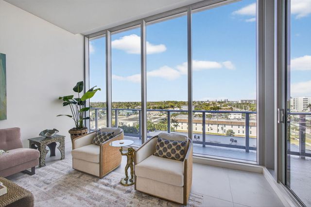 220 Lake Shore Drive 605, Lake Park, FL 33403