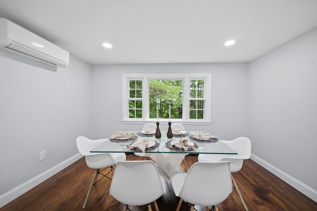 29 Dickens Street, Nashua, NH 03062