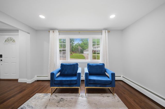 29 Dickens Street, Nashua, NH 03062
