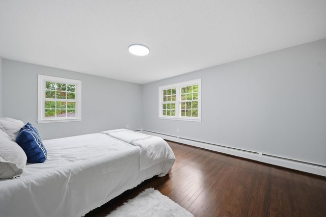 29 Dickens Street, Nashua, NH 03062
