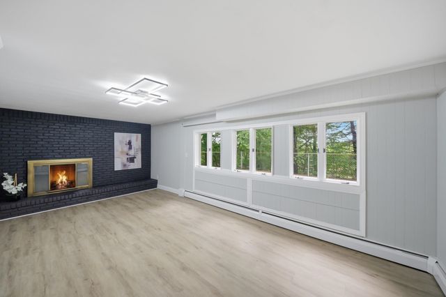 29 Dickens Street, Nashua, NH 03062