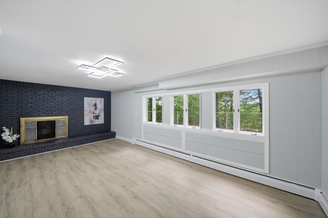29 Dickens Street, Nashua, NH 03062
