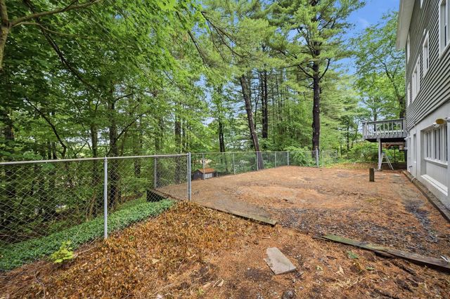 29 Dickens Street, Nashua, NH 03062