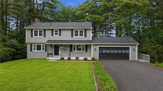 29 Dickens Street, Nashua, NH 03062