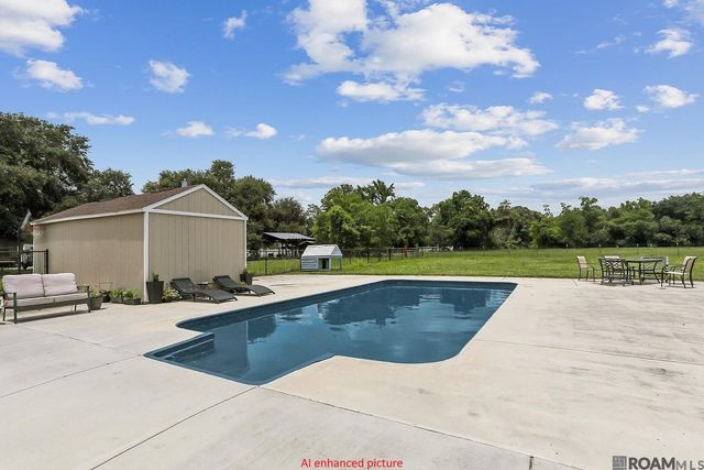 36506 C Braud Rd, Prairieville, LA 70769
