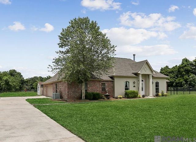 36506 C Braud Rd, Prairieville, LA 70769