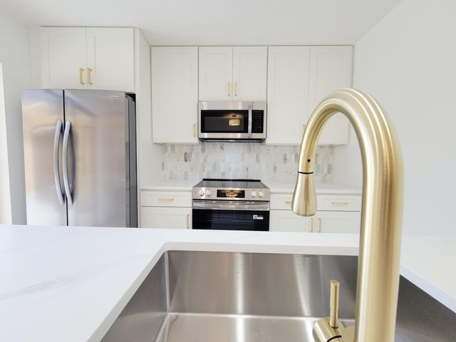 712 7th Way, West Palm Beach, FL 33407