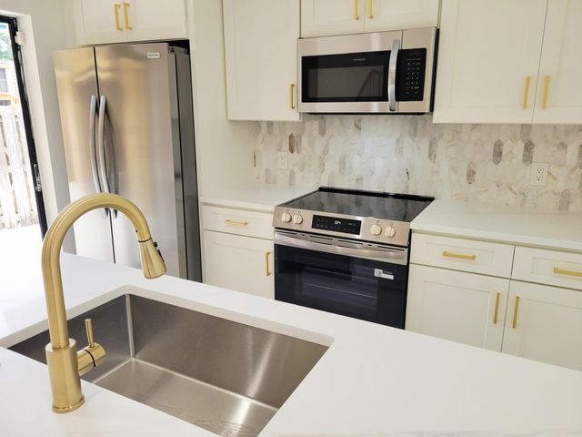 712 7th Way, West Palm Beach, FL 33407