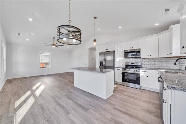 1020 Morehead AVE, Roanoke, VA 24013