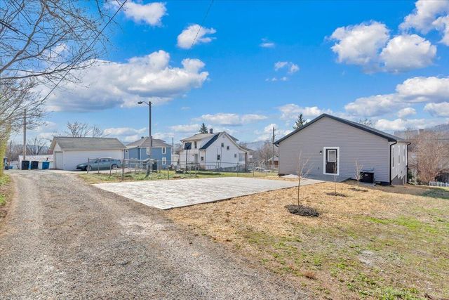 1020 Morehead AVE, Roanoke, VA 24013