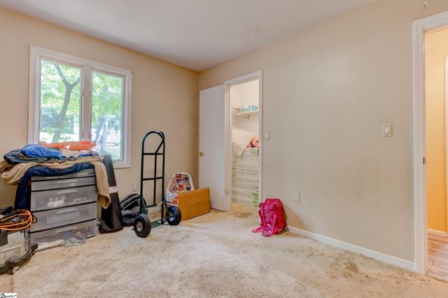 500 Oakwood Estates Drive, Anderson, SC 29621