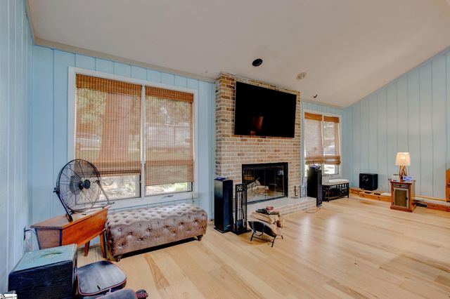 500 Oakwood Estates Drive, Anderson, SC 29621