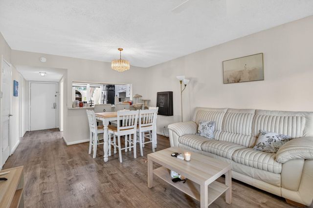 3939 NE 5th Avenue C102, Boca Raton, FL 33431